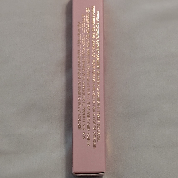 *Host Pick* Charlotte Tilbury MATTE BEAUTY BLUSH WAND PILLOW TALK PEACH POP NIB - Picture 5 of 12